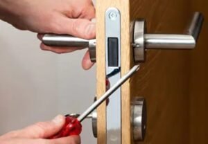 Cerrajero en El Vendrell 24 horas